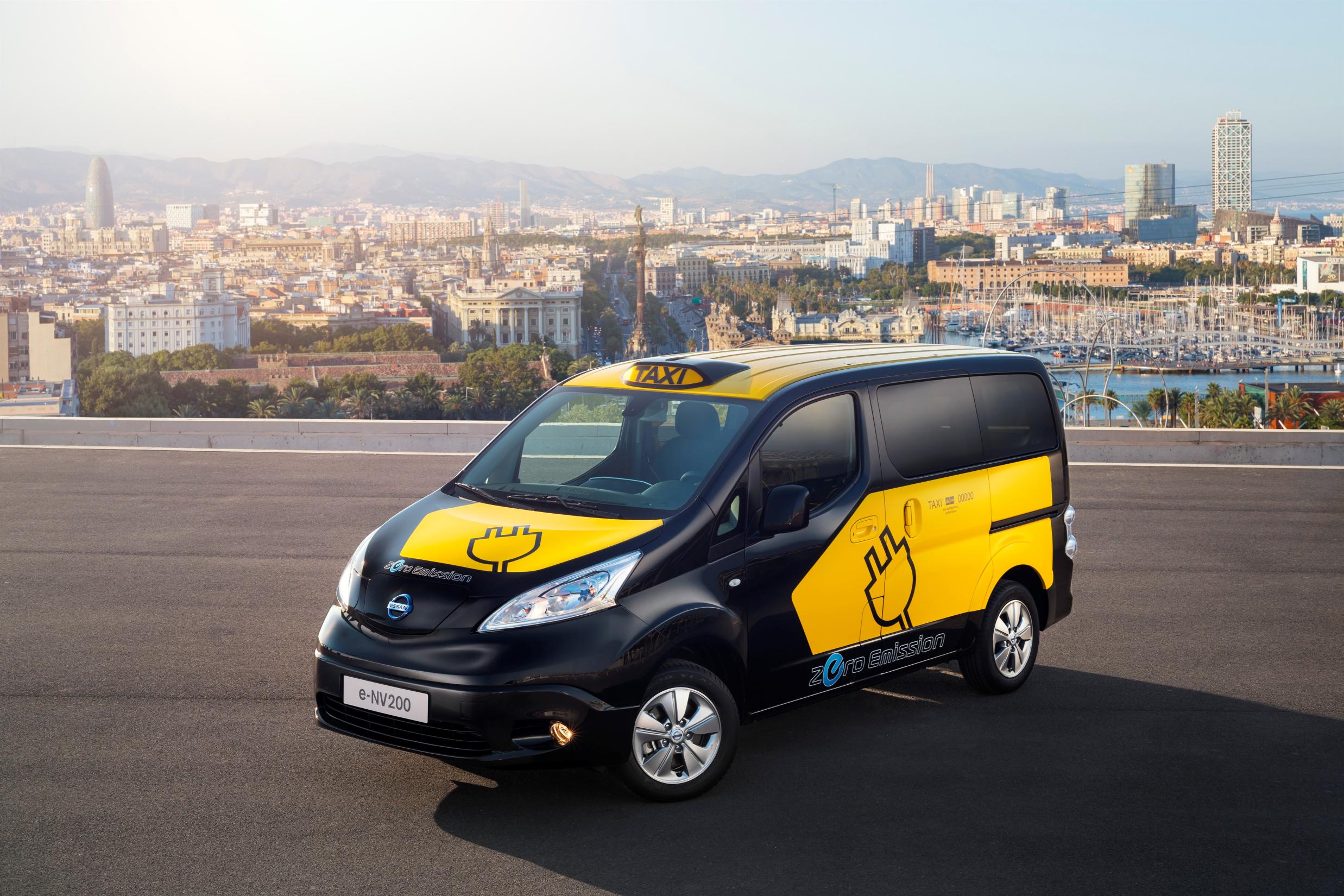 Nissan All Electric Taxi Barcelona